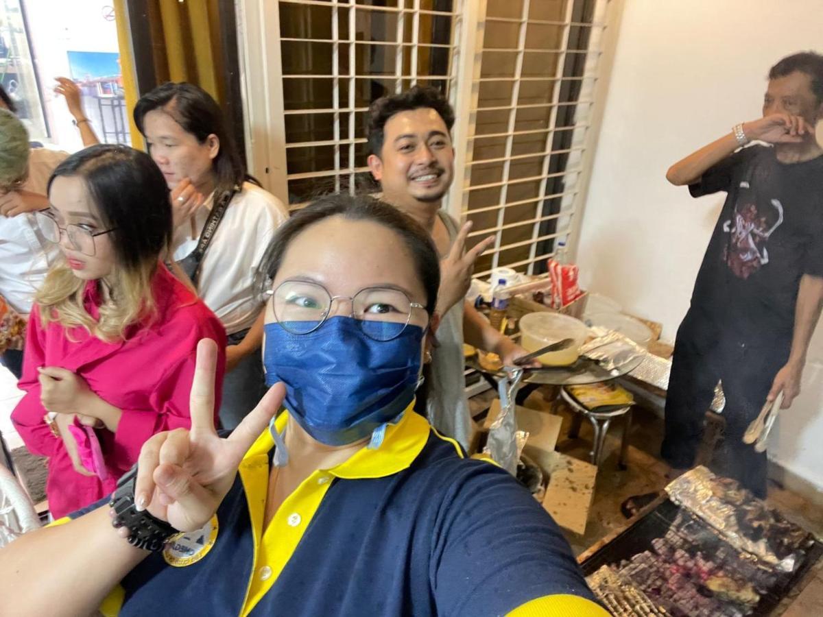 8min 17pax Pet Friendly *